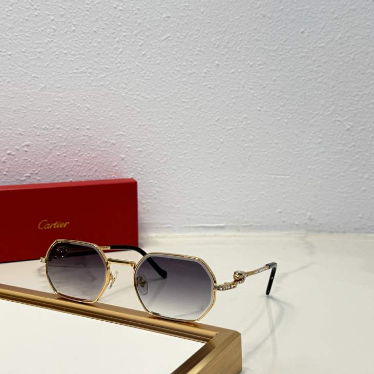 Picture of Cartier Sunglasses _SKUfw80881609fw